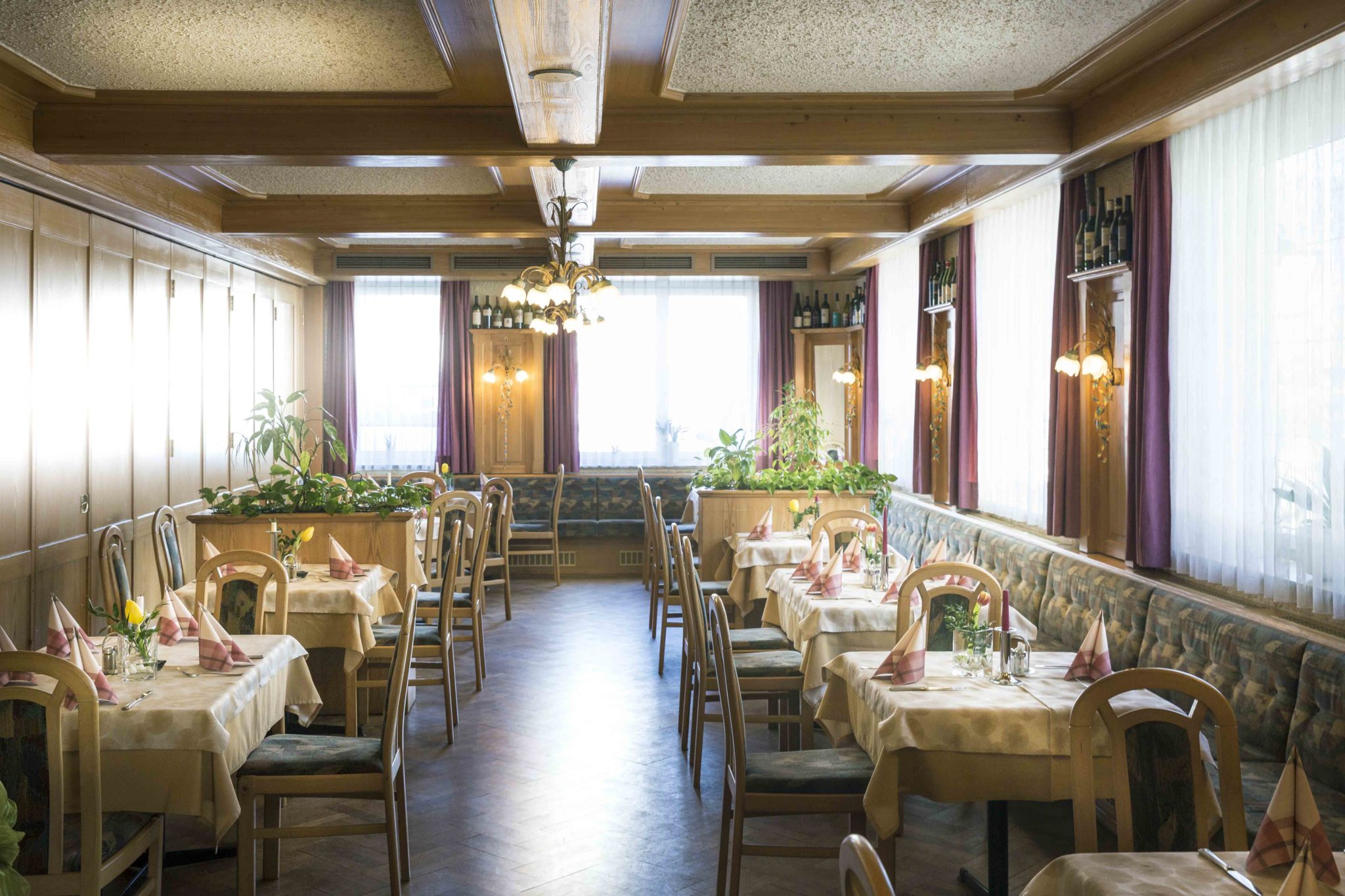 Der Speisesaal ist ideal für Familienfeiern, Hochzeiten oder Busgruppen.