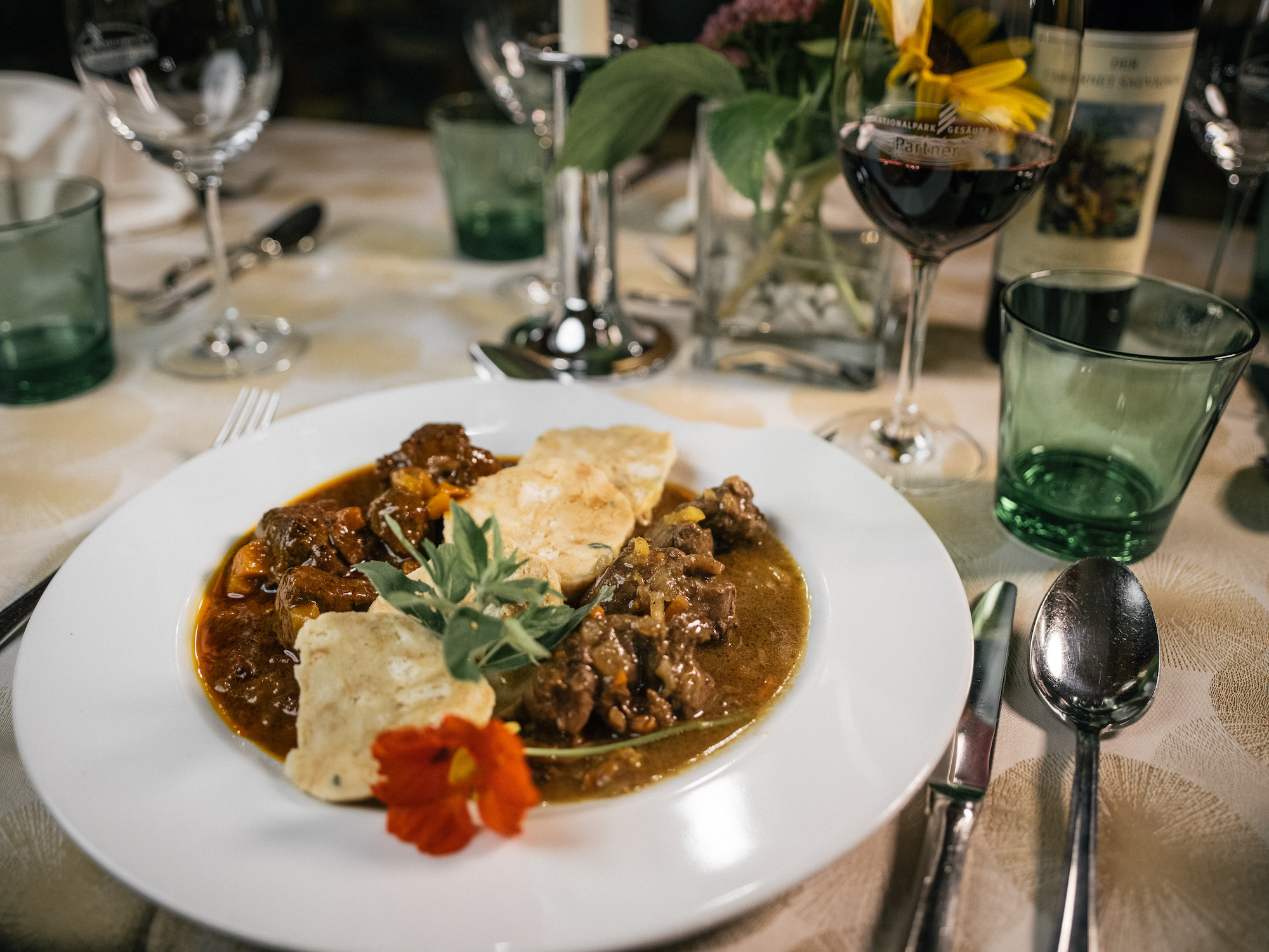 Beim Jageteller werden Hirschragout und Rehragout zusammengeführt.