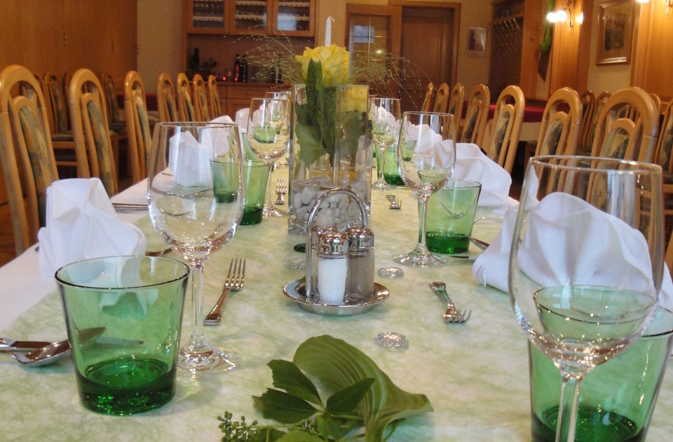 Die Tischdekorration wird den Wünschen der Gäste angepasst.